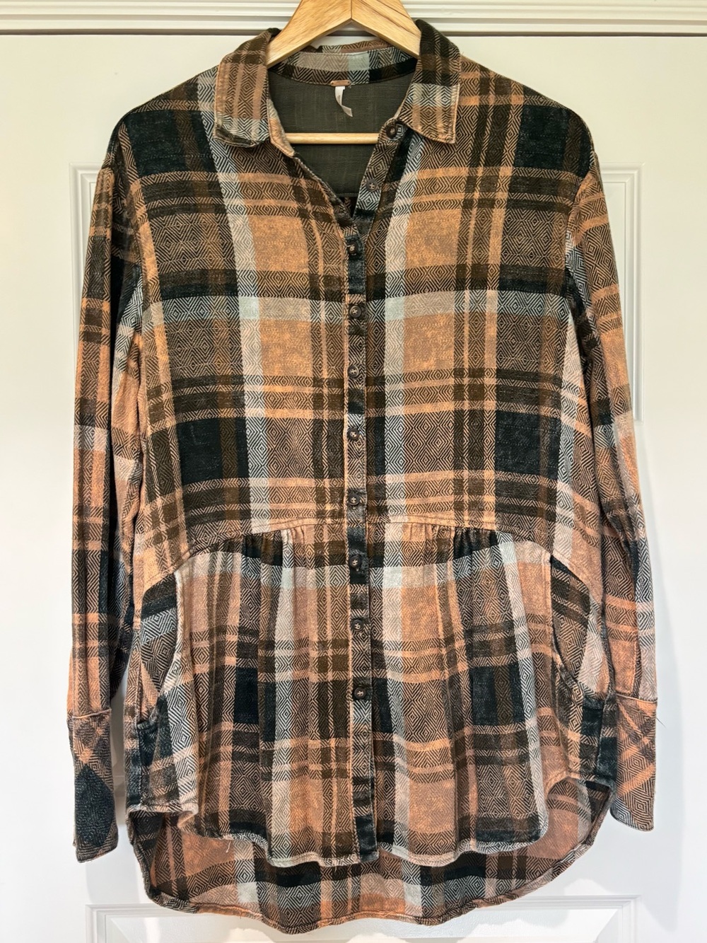 Free People Sz S Easy Street Cotton Oversized Brown Plaid Flannel Shirt Top - Picture 2 of 11
